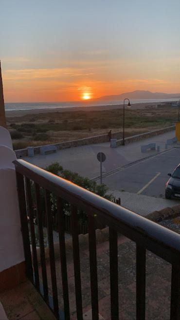 Apartamento A Pie De Playa Тарифа Екстериор снимка